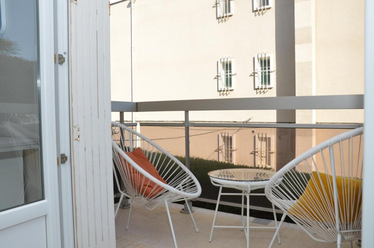 Les Pieds Dans L'Eau Apartment Saint-Cyr-sur-Mer Bagian luar foto